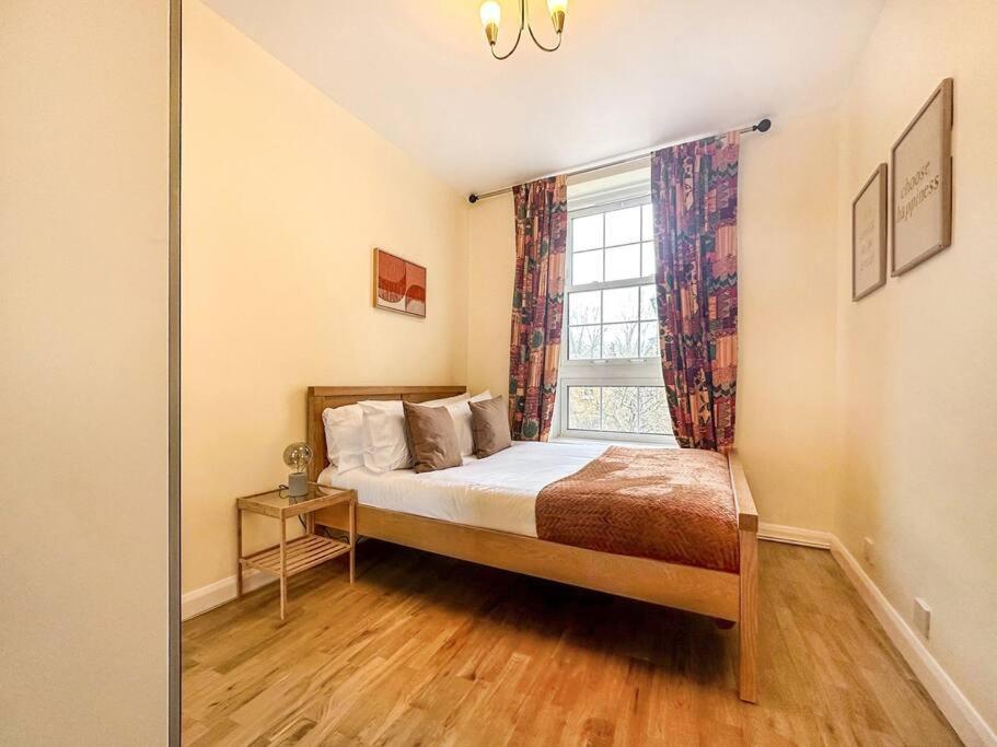 Spacious 4 Bed Flat Near London 02 Arena Greenwich Dış mekan fotoğraf